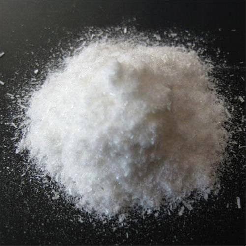 ammonium carbonate Uses and properties